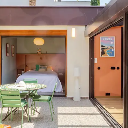 Magnifique Avec Jardin Et Piscine Proche Paris - Villa